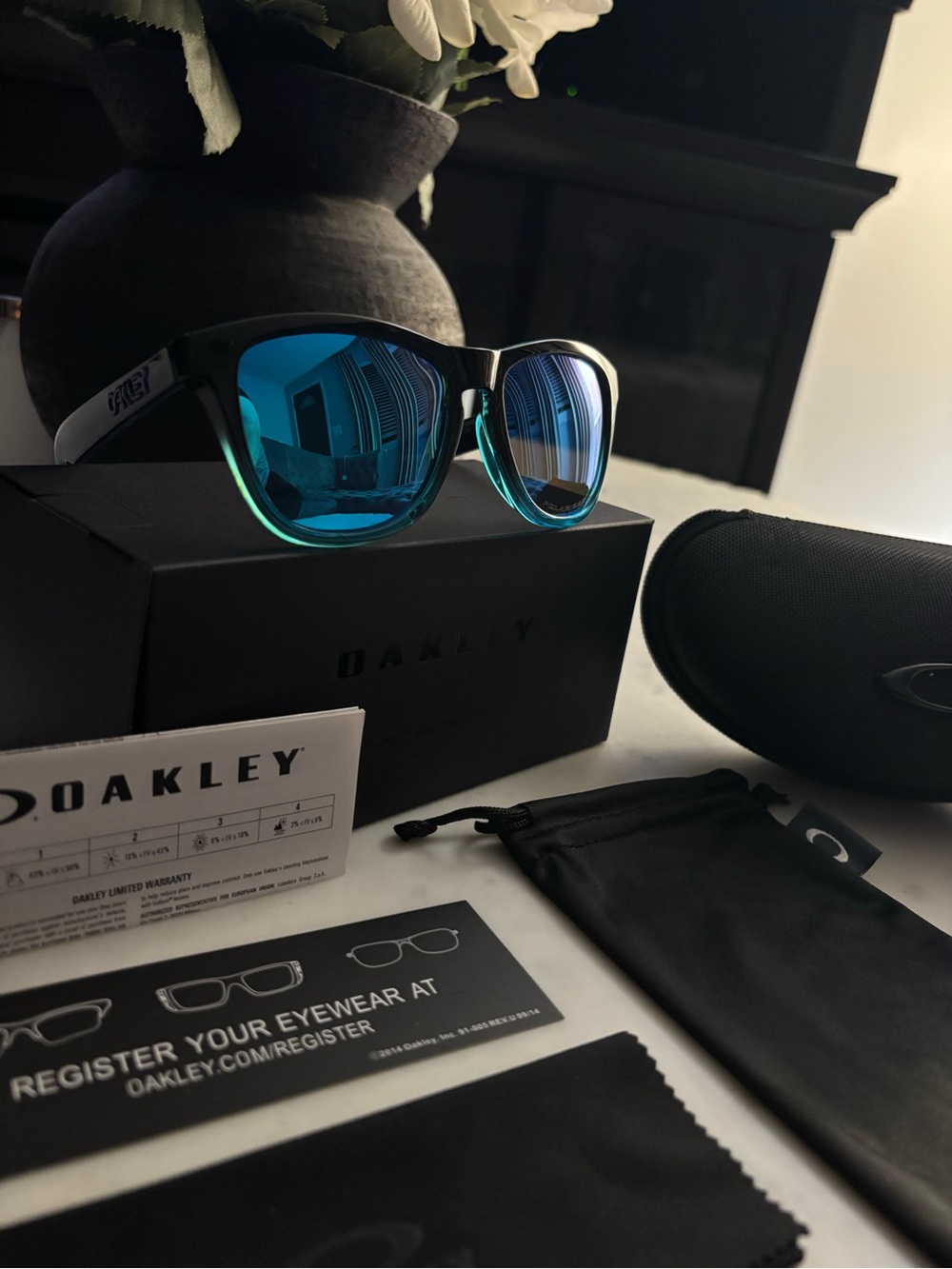 Oakley frogskins Sunglasses